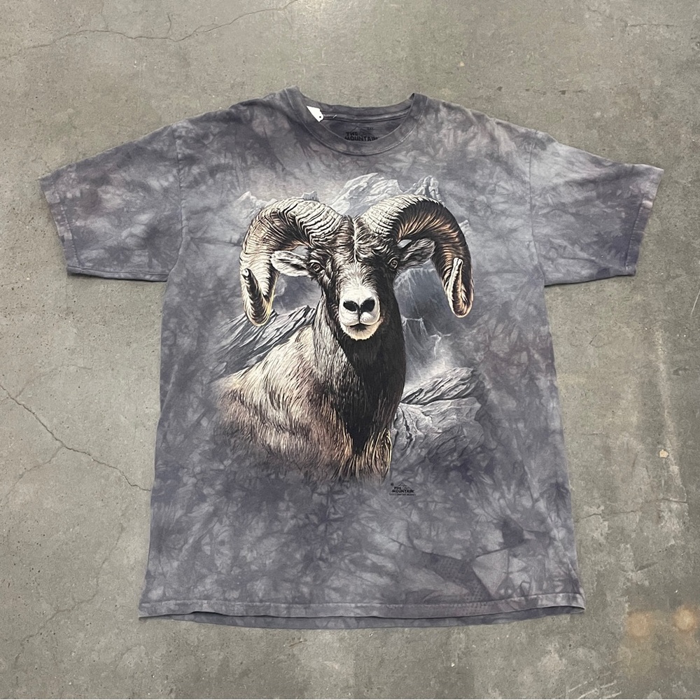 Y2K 2000s Ram Nature Animal T-Shirt Men’s Size 2XL Gray 23.5x33” Unisex Tee
